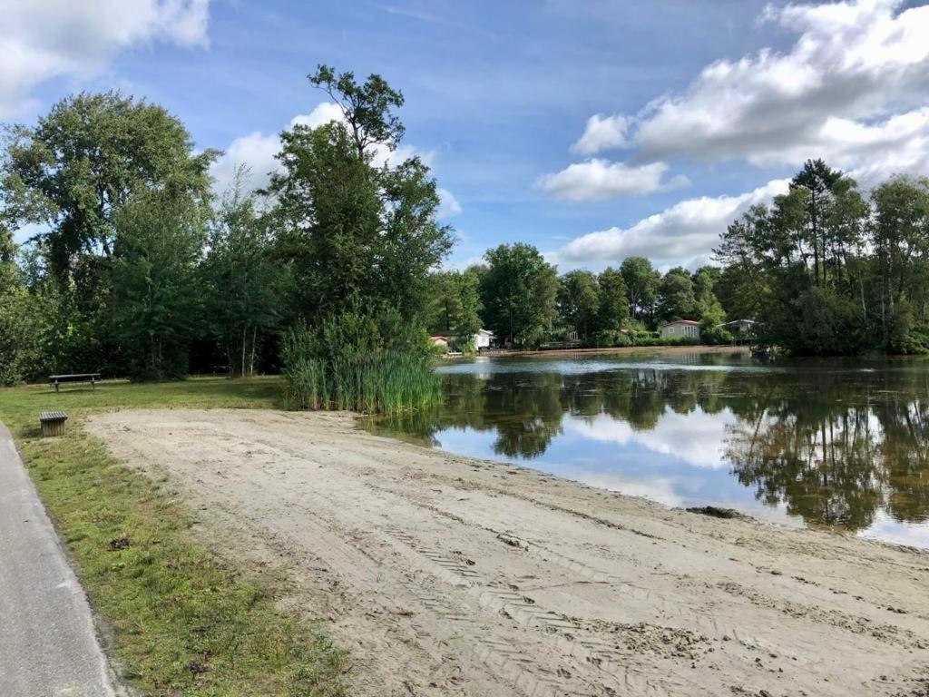 Landzicht Natuur Rust En Ruimte Oosterwolde  Buitenkant foto